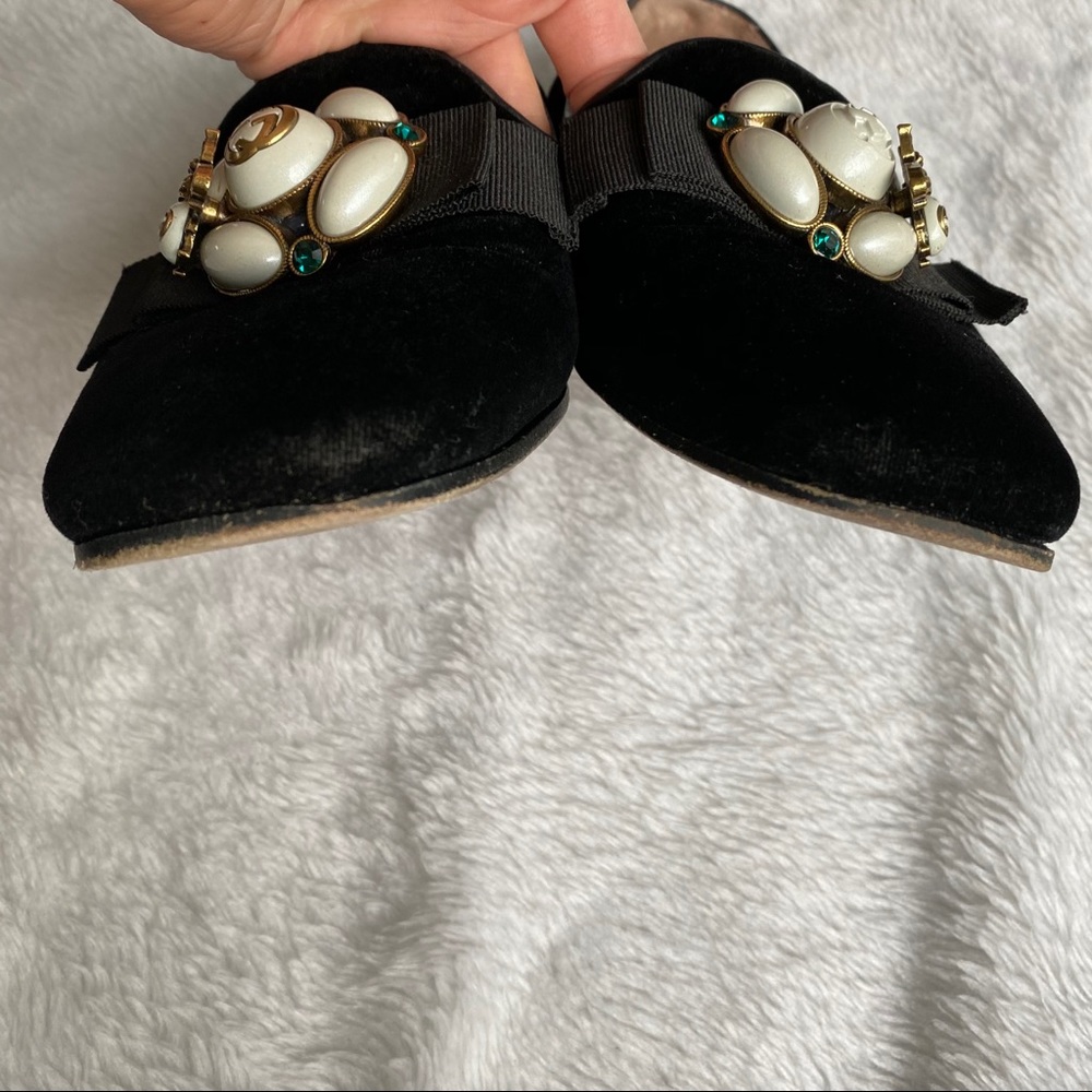 Gucci Black Velvet Jewel-Embellished Loafers - Picture 7 of 16